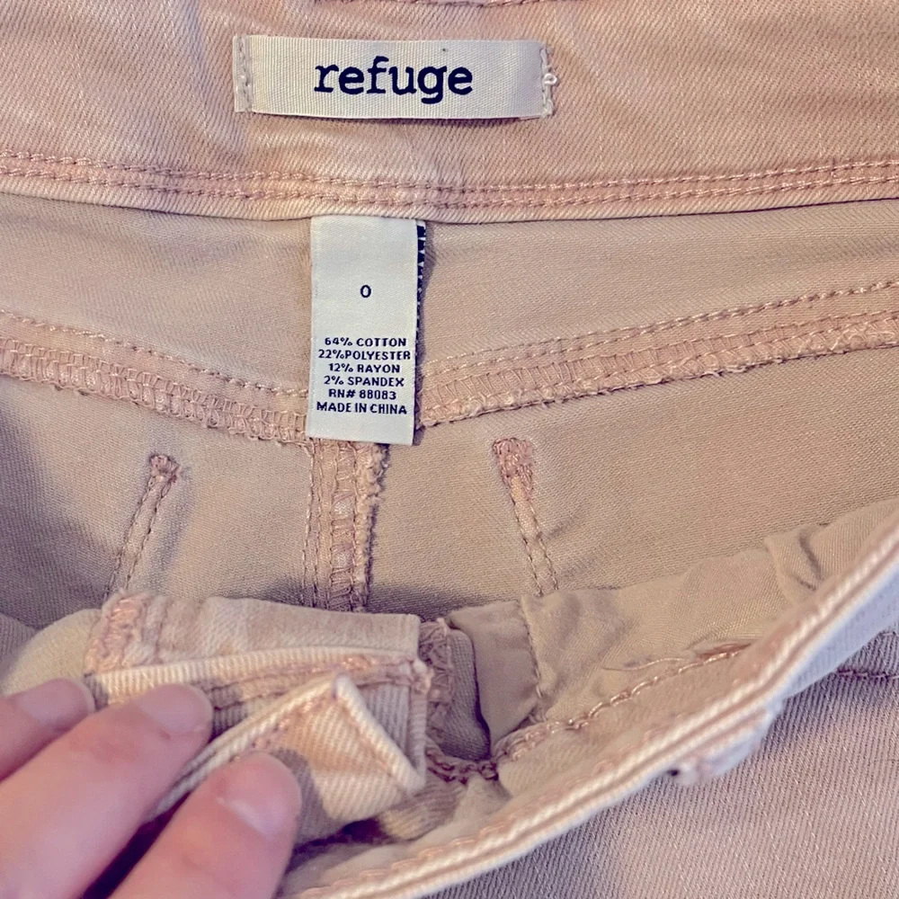 Pink shorts - Picture 2 of 3